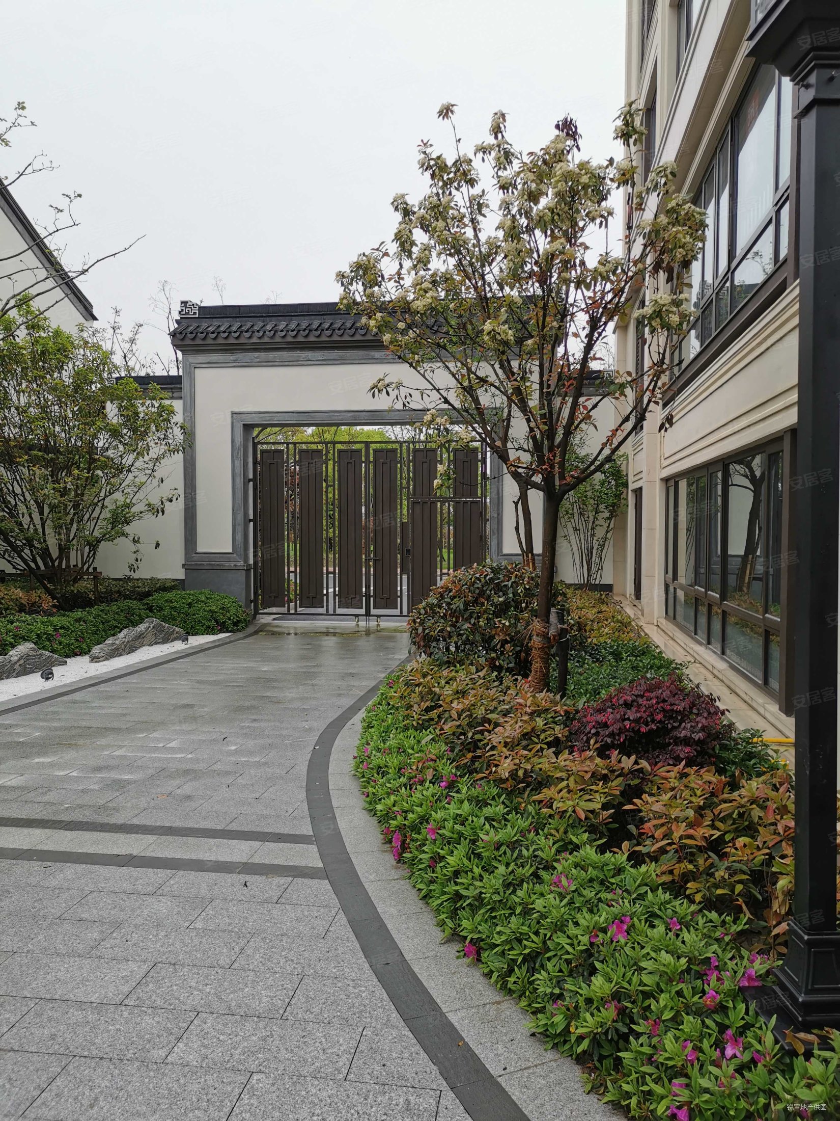 湖州房产网>湖州二手房>德清二手房>德清市区二手房>华景川运河宸园>