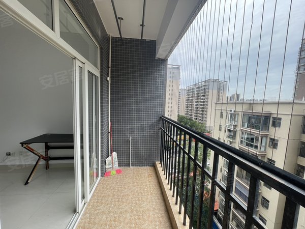 惠州大亚湾西区花千树苑万达广场 花千树精装2房全齐出租 随时看房