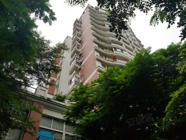 三亚吉阳凤凰路南段三永凤凰城三亚市区中心开间,出行方便,可步行至