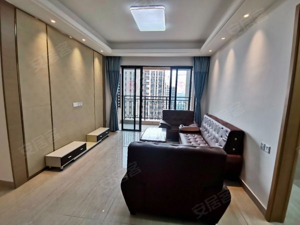 广州增城永和誉山国际天誉誉山四区三房两卫配齐2000  带停车位出租