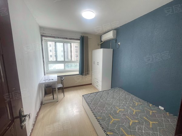 徐州鼓楼九龙湖风尚自由城鼓楼广场 市中心 纯女生 朝南 押一付一 风尚自由城出租房源真实图片