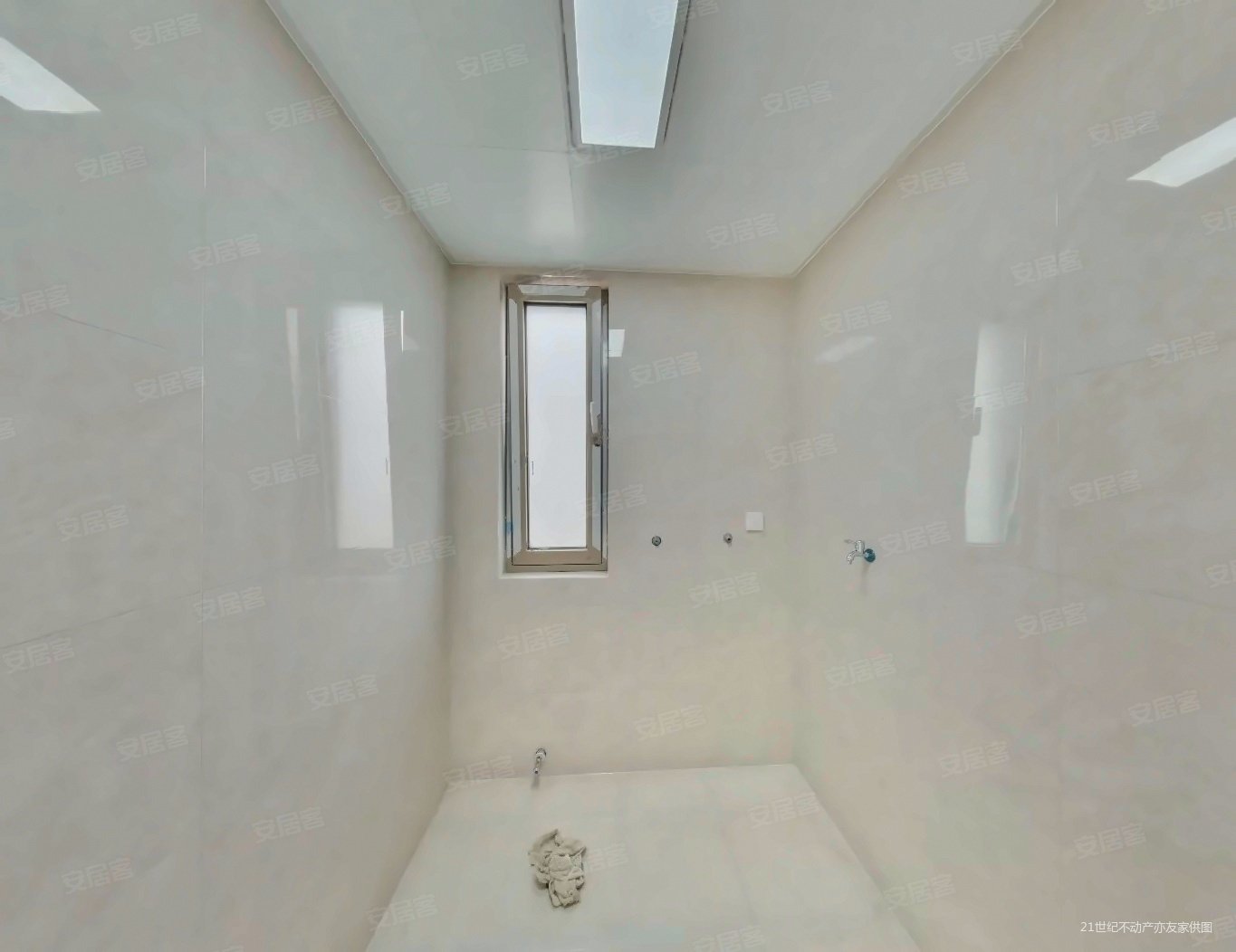 南海家园二里3室2厅2卫108.49㎡南北468万