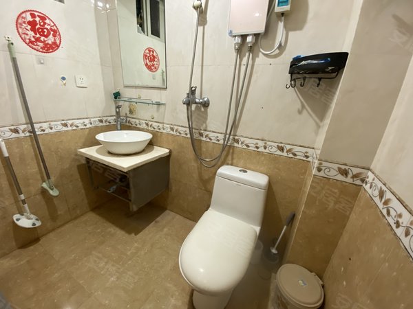 紫峰大厦鼓楼医院丹凤街 珠江路 两房干净 凯瑟琳,玄武租房-南京58