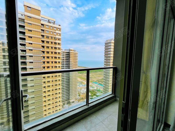 青岛黄岛东方影都融信海发海月星湾(商住楼)海月星湾丨精装海景loft丨