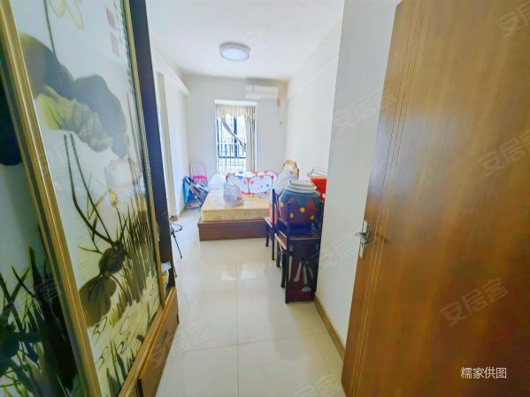 园洲花园3房2卫出售赠送几十平大露台