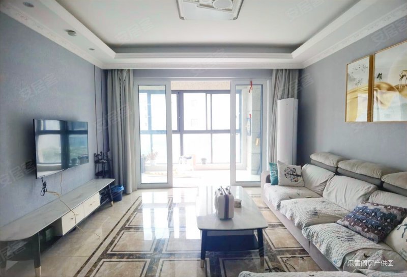 中南君悦府洋房 四室两厅两卫 (诚心出售)