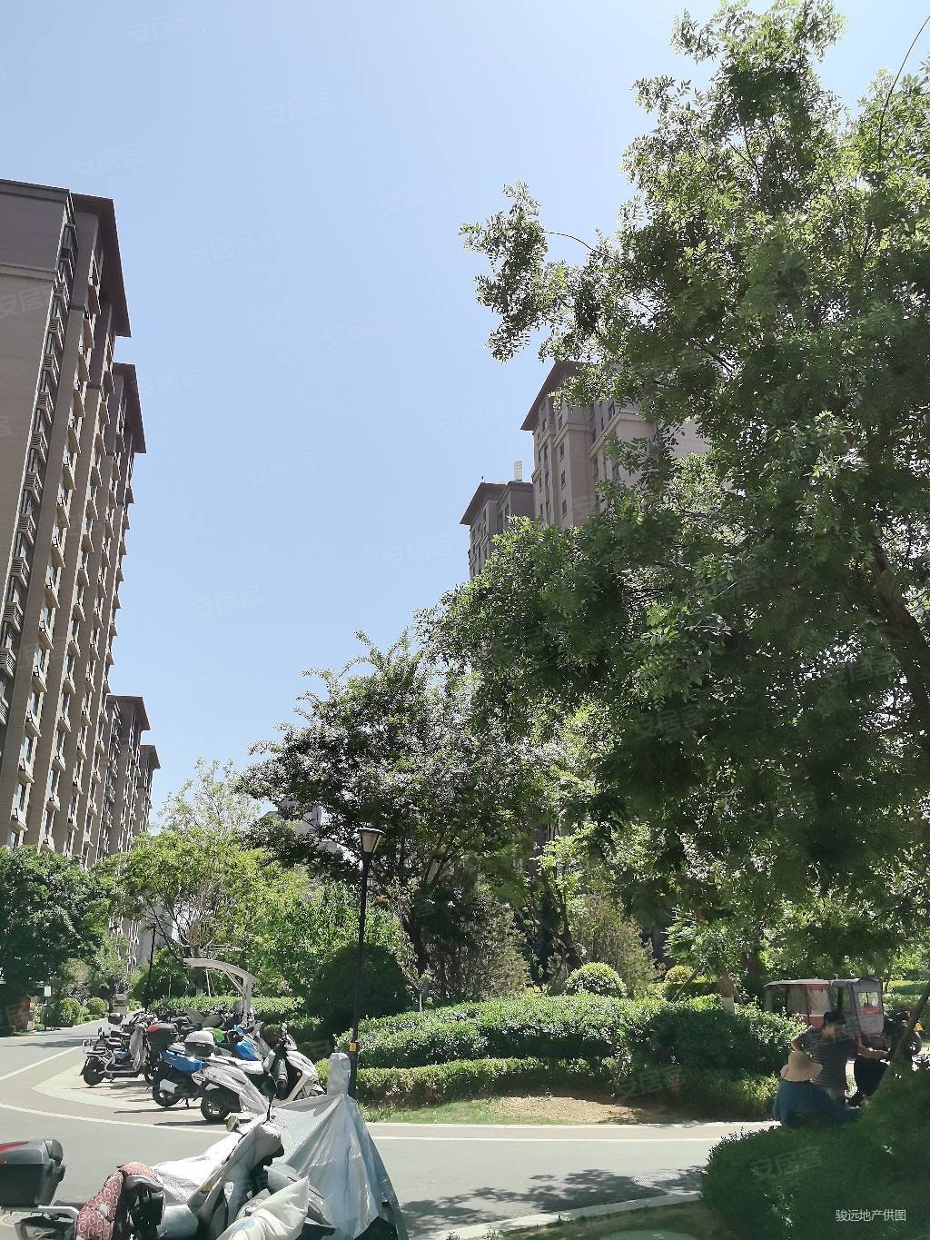 雪山小高,中高楼层,毛坯130平180万,可聊,中新锦绣天地中苑四区南区a3