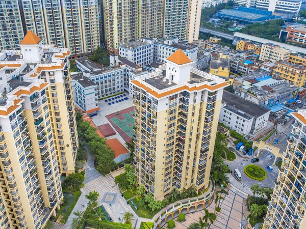 深圳布吉丹竹头英郡年华英郡年华 3室2厅2卫精装 配套齐全 近地铁口