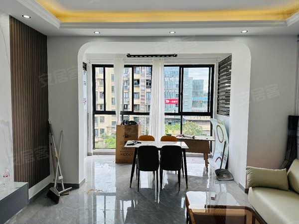 绍兴诸暨诸暨市区朗臻丰泽苑不夜城旁朗臻丰泽苑精装修两室2800月出租