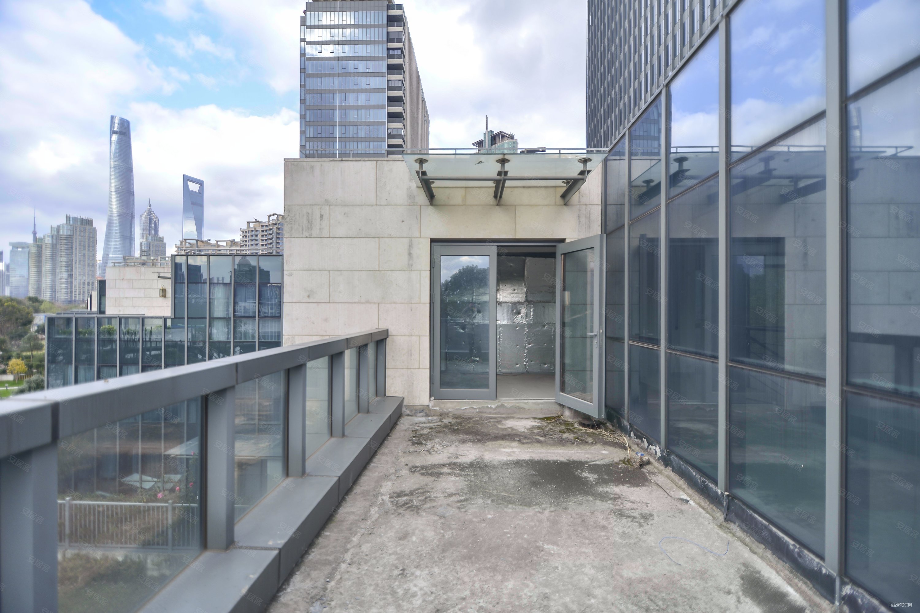 上海房产网>上海二手房>浦东二手房>陆家嘴二手房>保利one56>