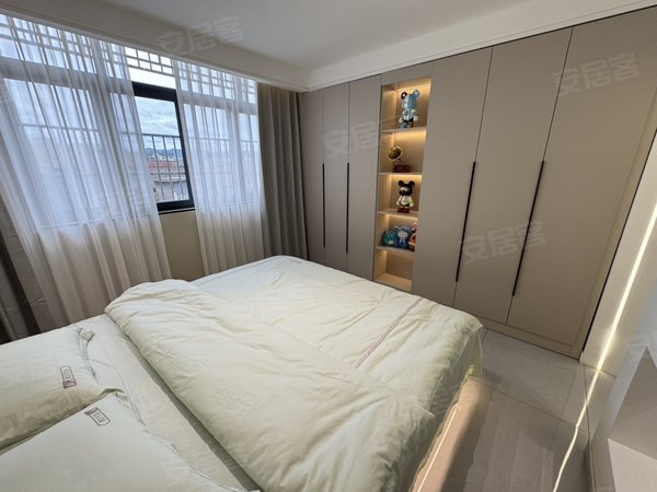 金华东阳东阳江北湖莲西街270号楼山口 麻车 西范 夜市附近 高层一室一厅 智能投影 多种户型出租房源真实图片