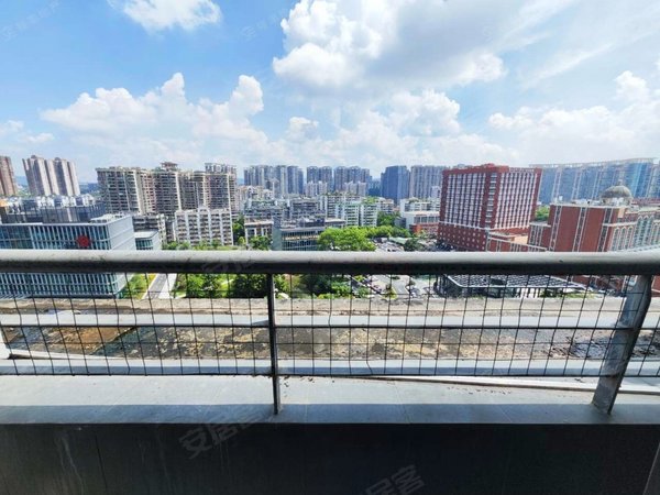 【多图】东方都会广场,天河公园租房,一房两厅屋内温馨舒适 房间空气