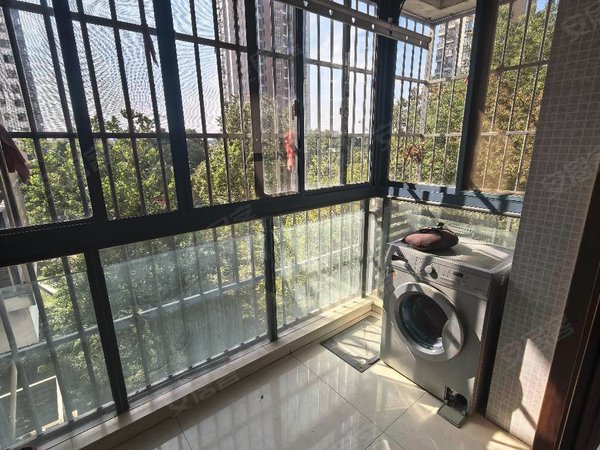 苏州吴江盛泽星月翡翠半岛出租翡翠半岛2室1厅1700一个月包物业