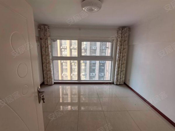 徐州鼓楼鼓楼广场风尚米兰(商住楼)风尚米兰复式两层精致干净两室两厅两卫电梯暖气方便停车拎包入住出租房源真实图片