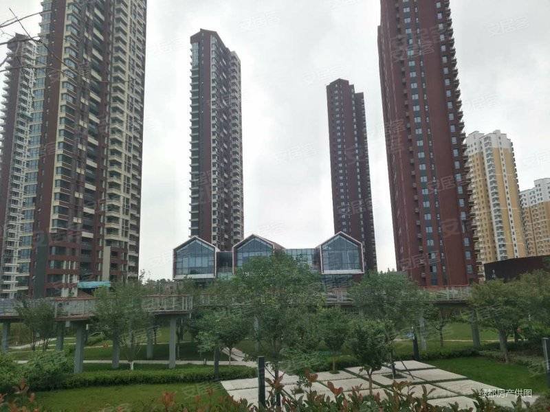 陆港滨海湾3室2厅2卫126.18㎡南北185万