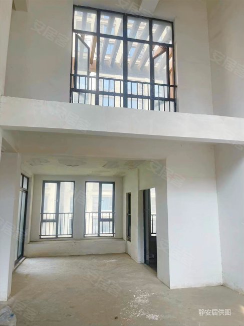 彩虹郡(2期)洋房带大露台 单价低 客厅镂空 双层