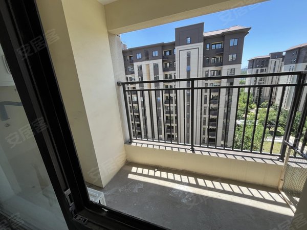 青岛城阳城阳周边国泰海韵华府可短租月付 仲村 国泰海韵华府 电梯房