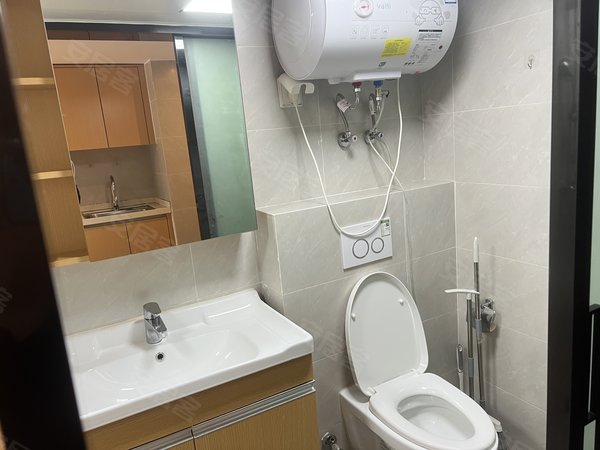 无中介西门口站宁波大学附属第一医院宁波工程学院可短租