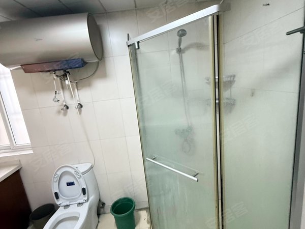 海宁长安镇农发区修川花园长安修川花园精装自住三房出租！拎包入住！出租房源真实图片