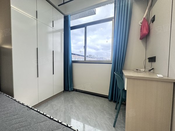 金华浦江县浦江城东一点红大道177号楼现场房東（无中介）压一付一，253附近精装一室一厅，无物业。出租房源真实图片