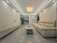 响水滨江路财富广场新县医院 银河路小学 附近 灌江书苑 四室一梯一户近港龙首府出租房源真实图片