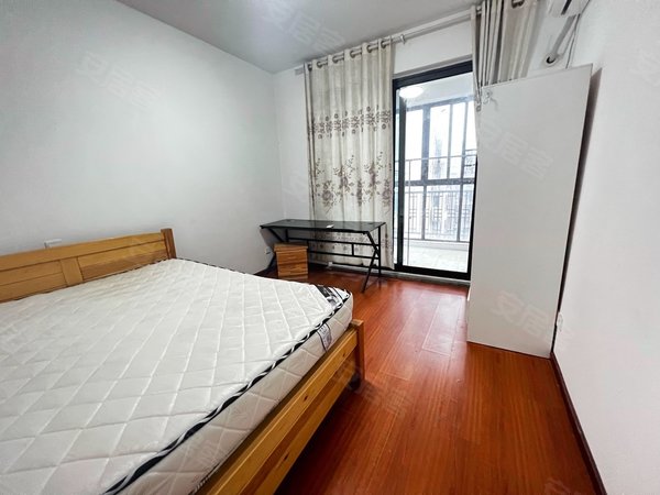 杭州临平乔司万泰城章世纪大道旁 华章名苑 精装3房2卫 干净清爽 可