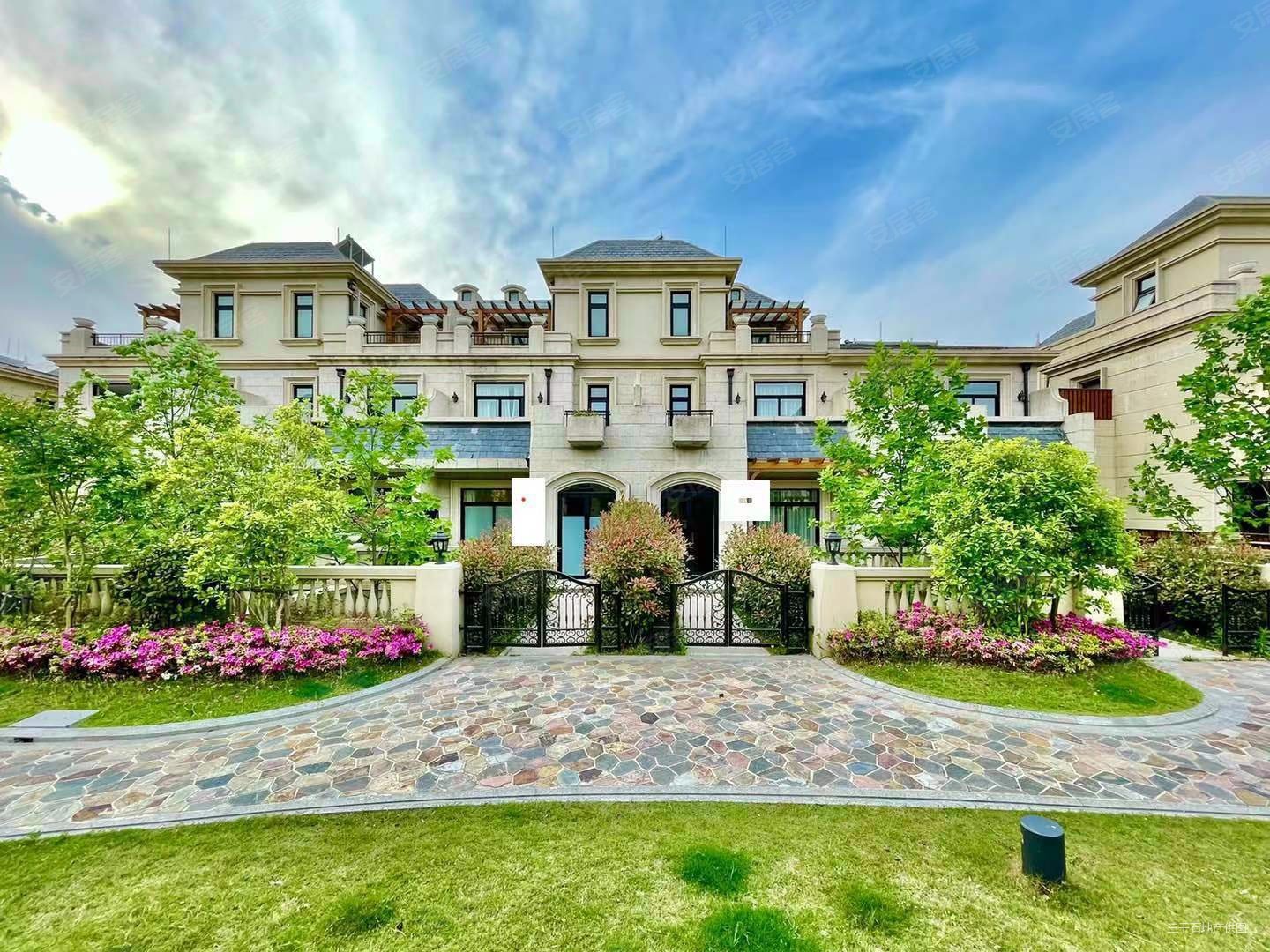 低价急售虹桥融景法式联排南北花园有钥匙随时看