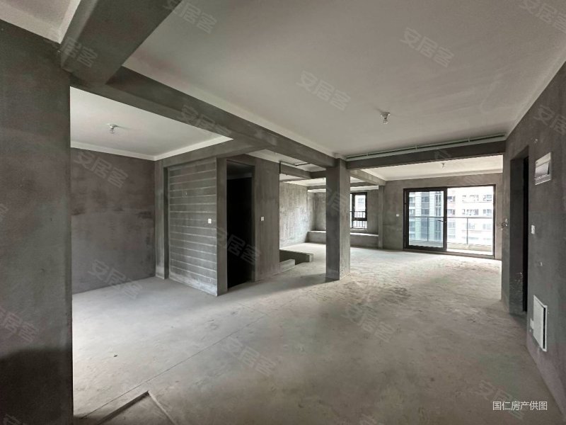 春天学府,中间楼层,房东诚心出售看房方便