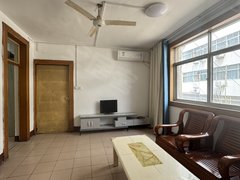 莘县莘亭街道莘亭步梯二楼,家具家电齐全,可拎包入住,出租房源真实图片