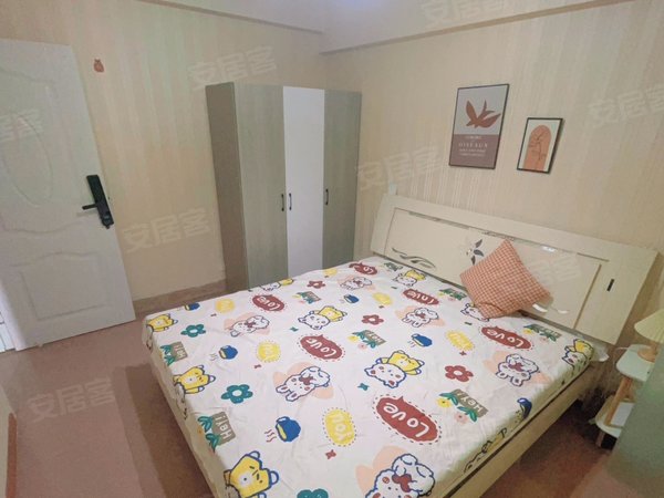 绵阳涪城警钟街滨江大厦主卧独卫 押一付一 可短租 无杂费 近人民公园