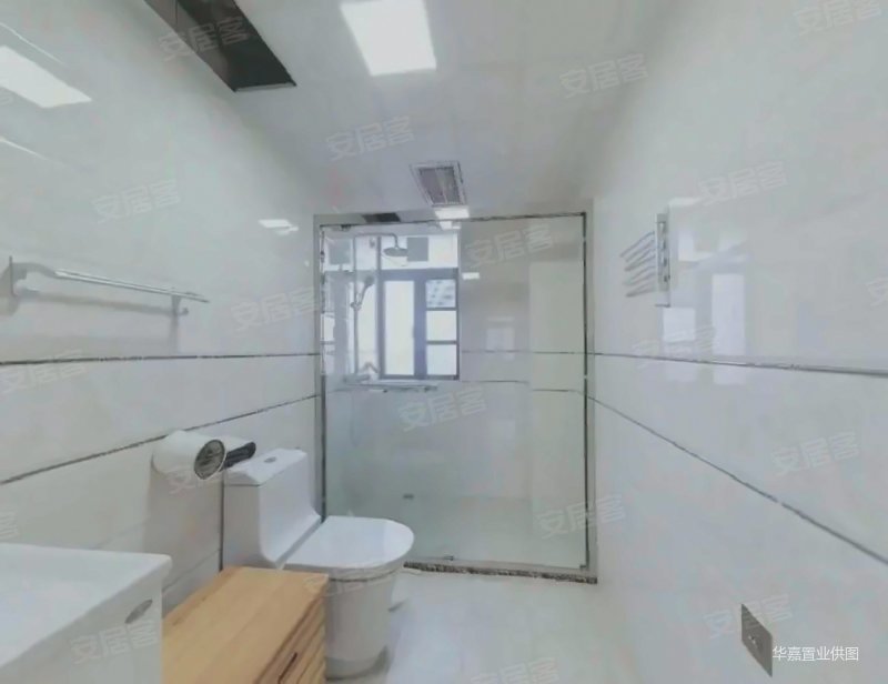 红本过户!送产权车位,御峰臻品二手房,200万,4室2厅,2卫,137.