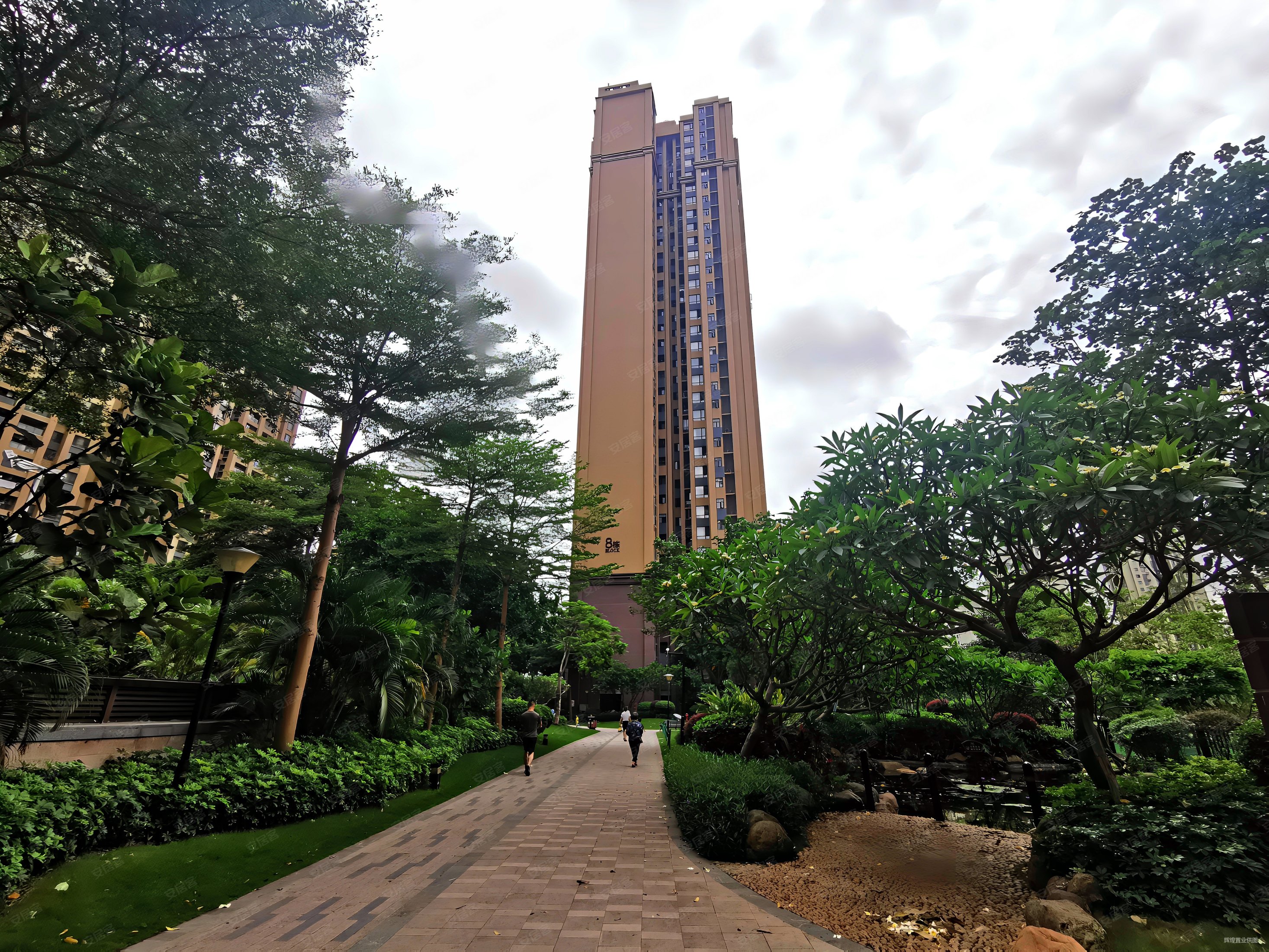 资金存管交易安全荣和公园悦府看公园摩天轮精装5房