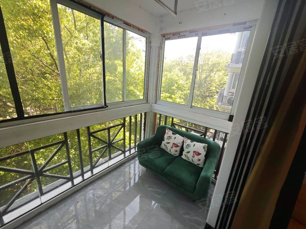 上海松江九亭三盛颐景园(公寓住宅)顾戴路三盛颐景园!朝南主卧一室户!