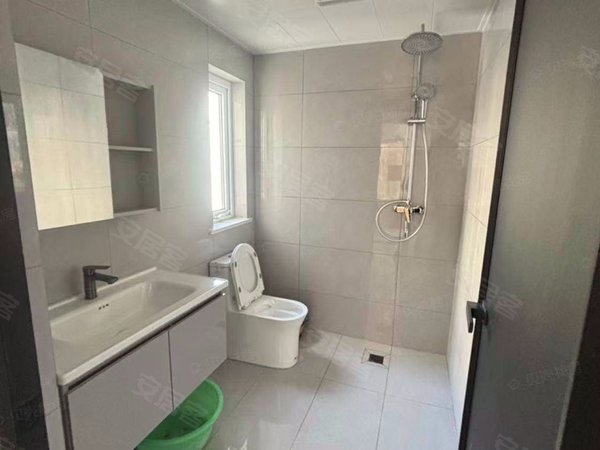 徐州丰县丰县城区润城华府润城华府 精装修三室两卫 出租 临近学校 出行方便出租房源真实图片