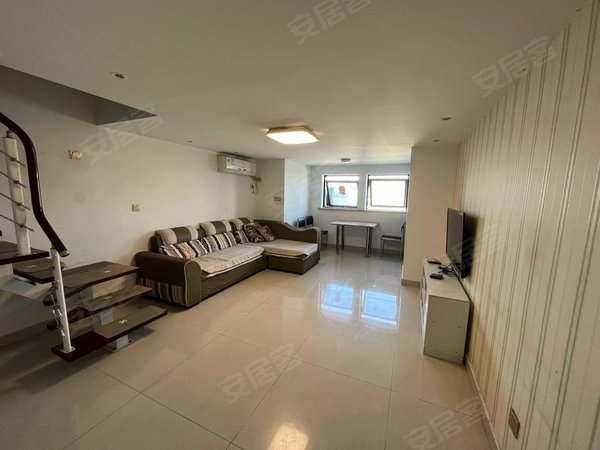 润丰商业广场金领公寓 2室2厅1卫 配套齐全 南北通透