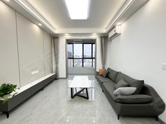 武汉汉阳王家湾王家湾地铁口200米摩尔城 21世纪 旁两室两厅精装出租房源真实图片