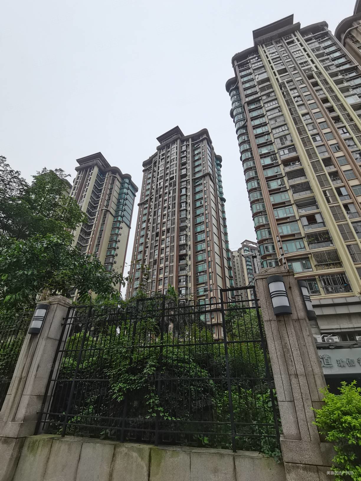 乐从雅居乐花园,3房2卫,低楼层,望小区花园,保养新净