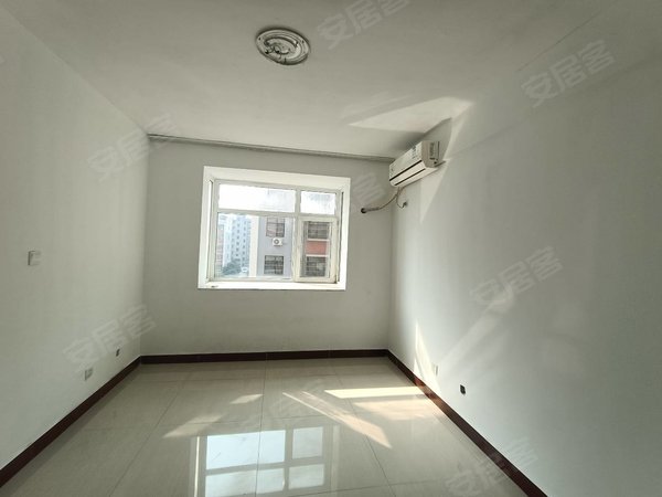 日照莒县莒县周边正基领秀城无物业费正基南城电梯房,4楼3室2台空调有