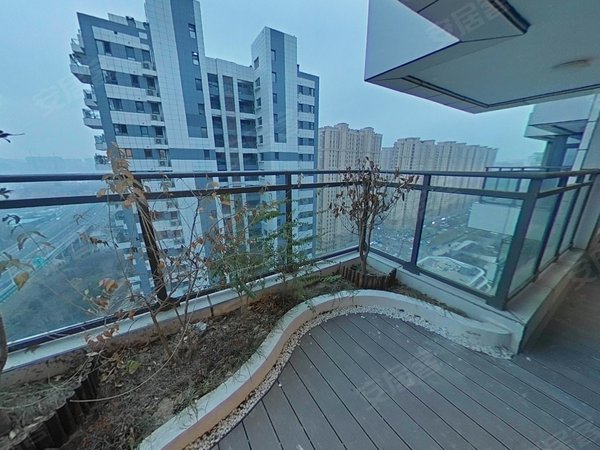 青岛李沧万达广场金水云麓南区信联天地空中花园 金水云麓 精装套三