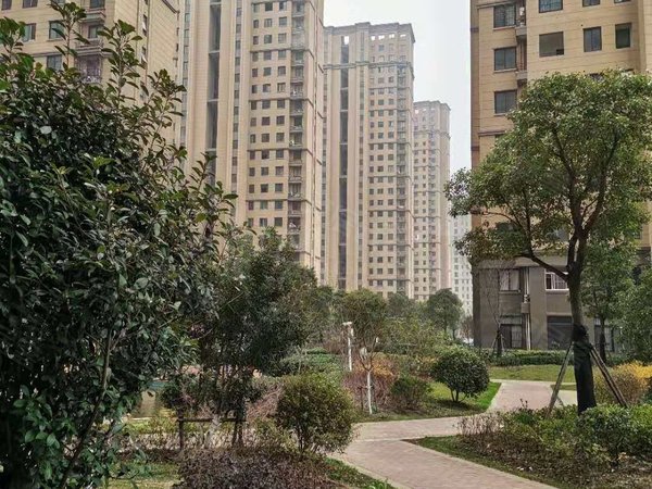 无锡惠山堰桥嘉利华府庄园(十区)房东诚心出租 近地铁口 家电齐全 押