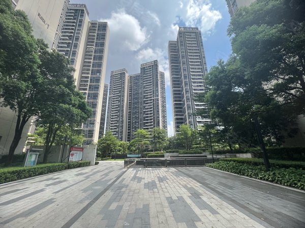 广州南沙榄核保利星海小镇保利星海小镇实惠三房出租 望泳池家电齐全