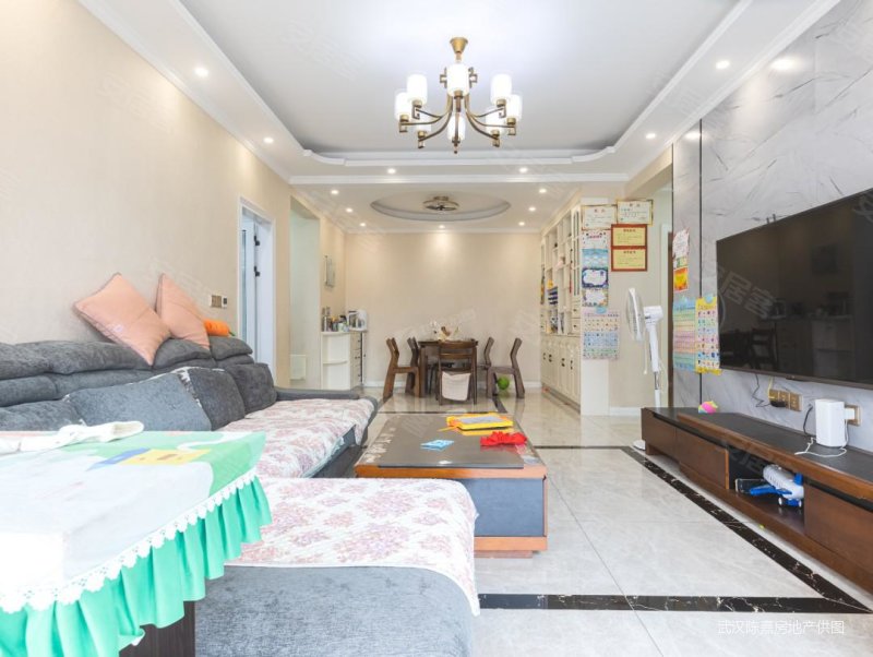 江南花山郡 精装3房 证满二 可拎包入住 双卫 南北通透