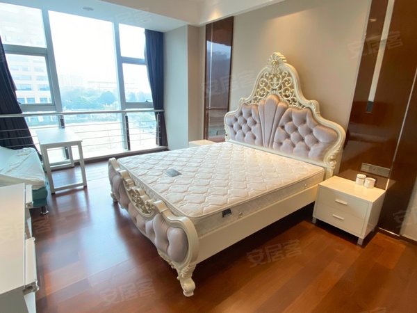 杭州滨江区政府金铂湾金铂湾,精装一室,钱塘江边,出行便利,网红公寓