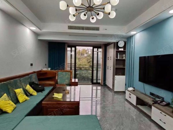 重庆万州五桥海成星光上院(二期高层)支持短租 三个月 五桥精装三房