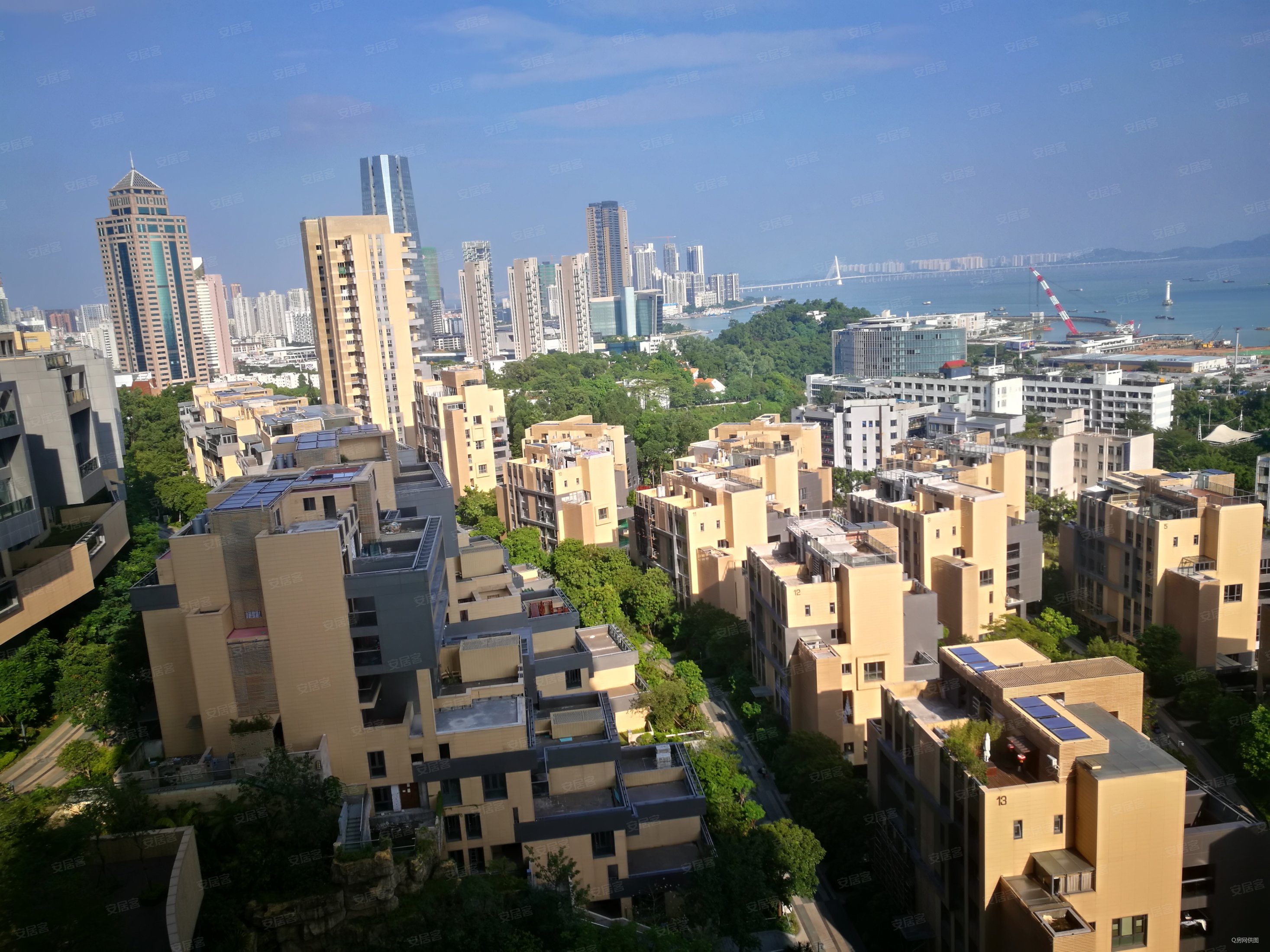 鲸山觐海(别墅)6室3厅6卫335㎡东南4500万