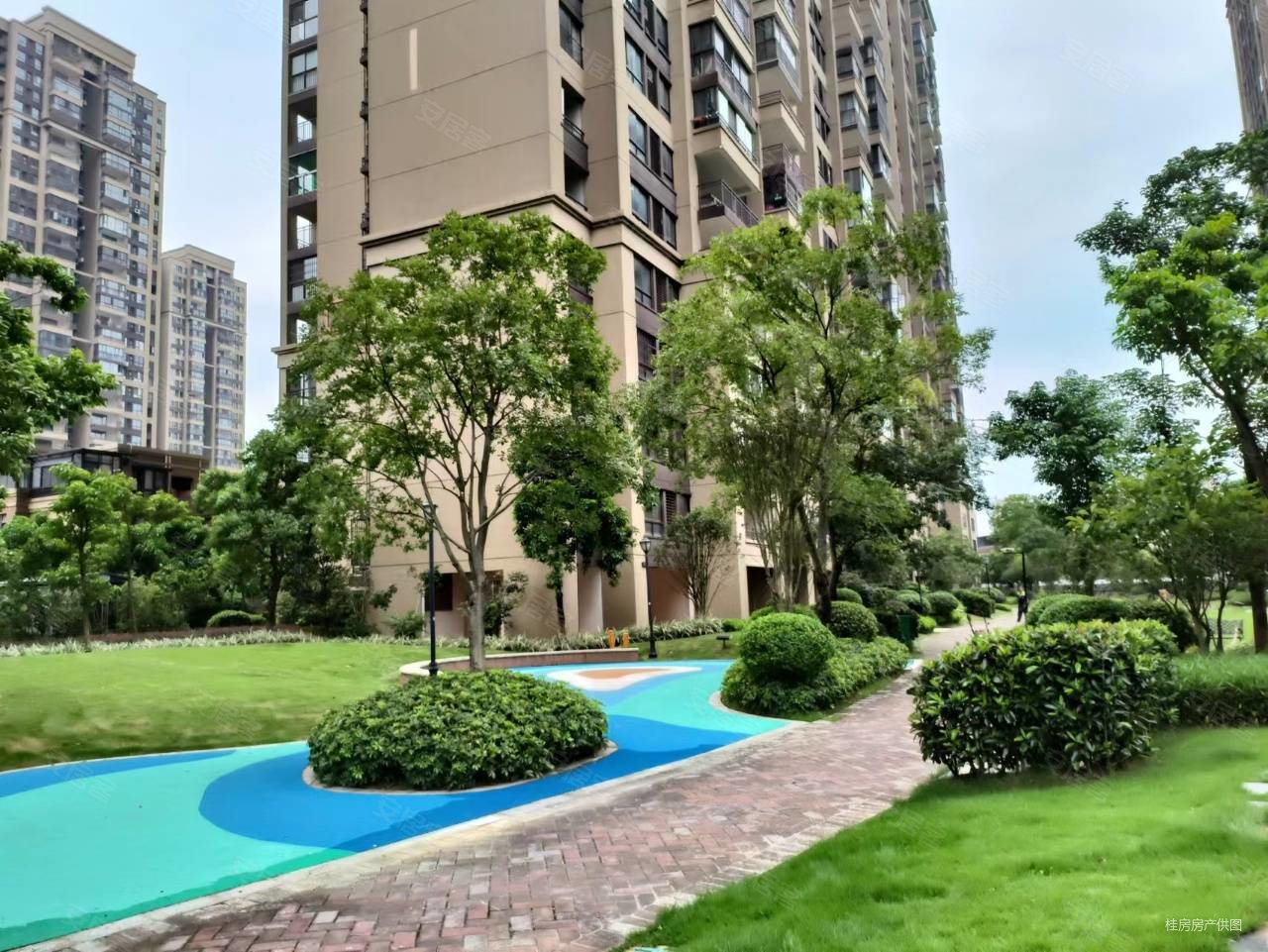 临桂区兴荣郡精装大三房南北通透户型方正拎包入住