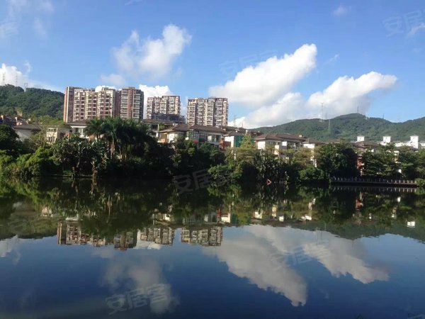 深圳龙华梅林关口星河丹堤星河丹堤全新装修复式,5房,实用超400平米