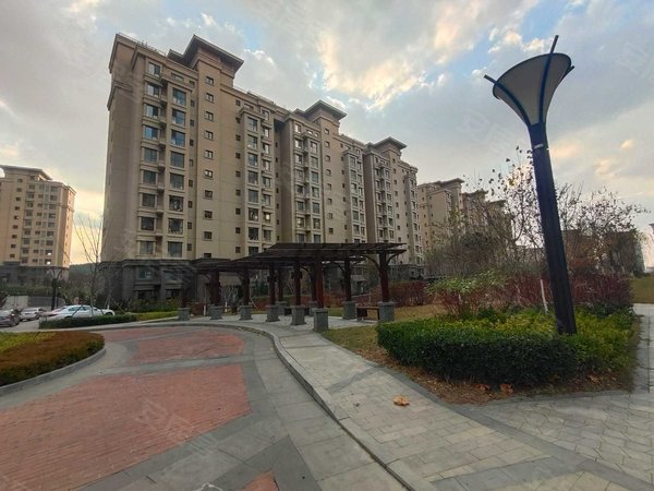 大连旅顺口世界和平公园华发新城华发新城 1室1厅1卫 1300元月 短租