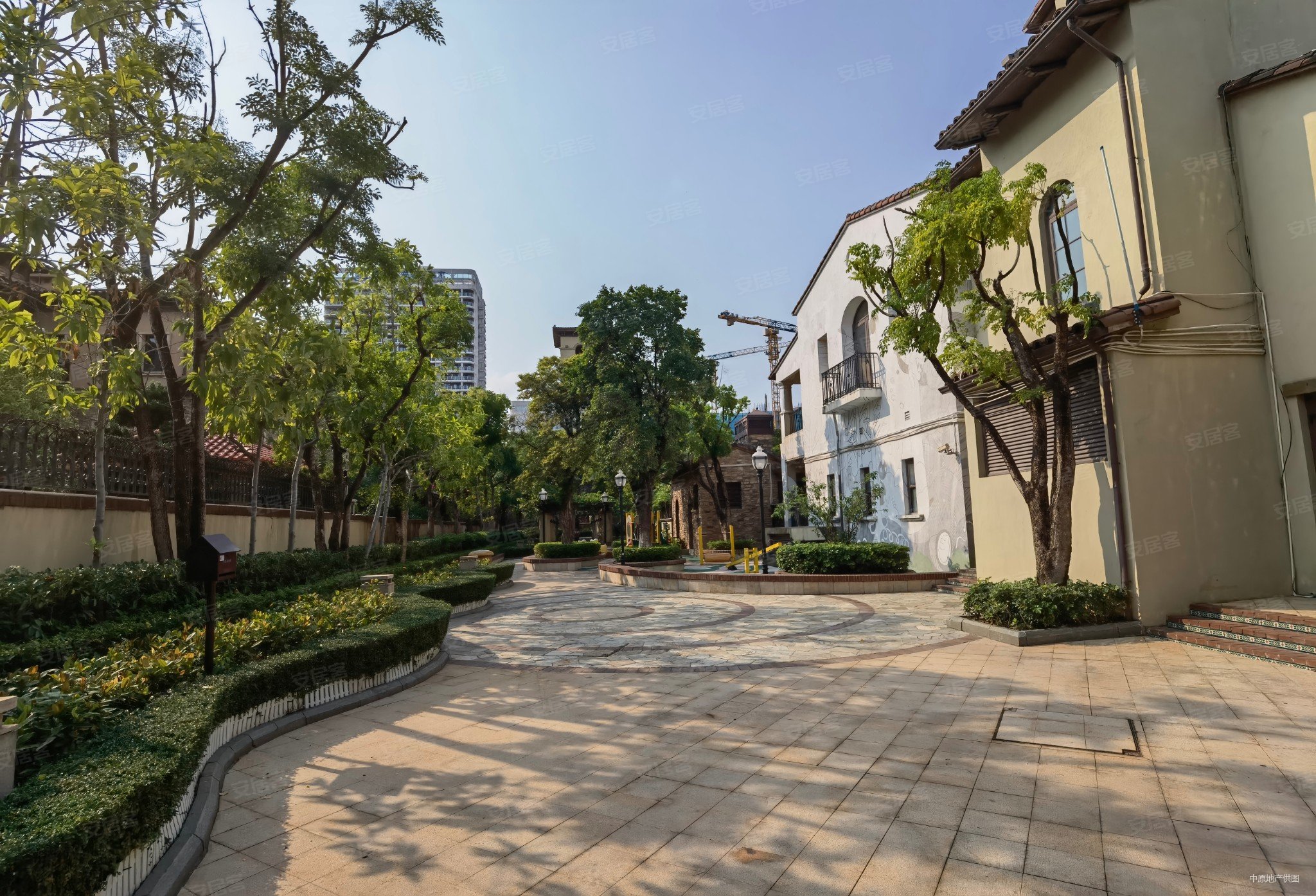 万科兰乔圣菲8室3厅6卫443.13㎡南0万