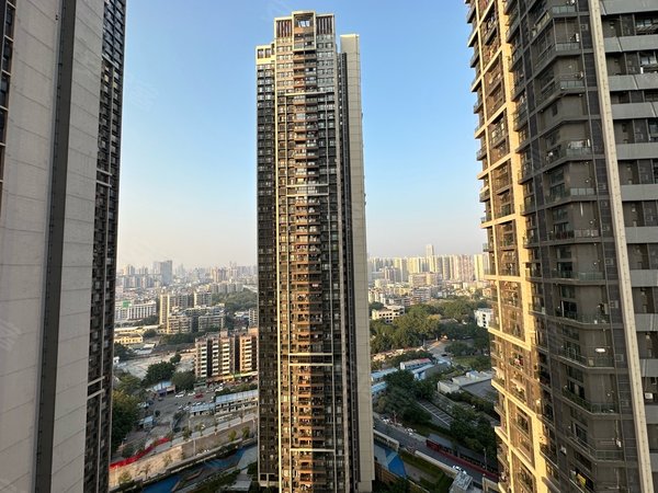 广州海珠工业大道南星汇海珠湾广纸新城 海珠湾 精装修三房 家电齐全